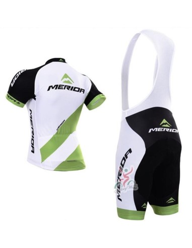 Conjunto corto de ciclismo Merida: comodidad y calidad para tus paseos
