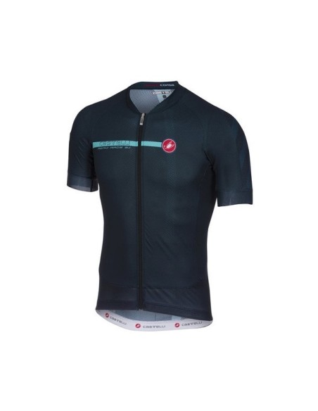 Equipación de ciclismo Castelli: comodidad y calidad para tus rutas de verano