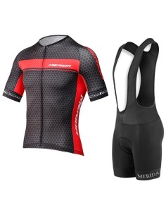 Conjunto de ciclismo corto Merida: comodidad y estilo para tus paseos