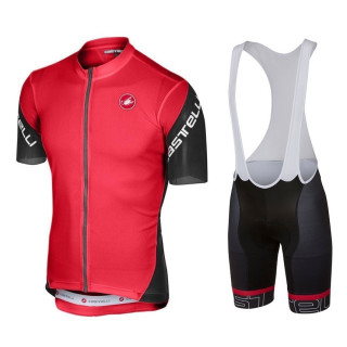 Conjunto de ciclismo Castelli: comodidad y estilo para tus rutas de verano