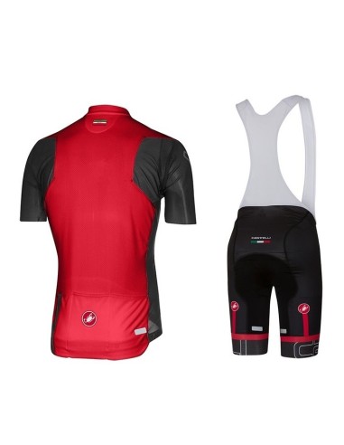 Conjunto de ciclismo Castelli: comodidad y estilo para tus rutas de verano