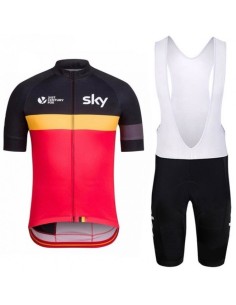 Conjunto corto de ciclismo SKY: comodidad y frescura para tus rutas