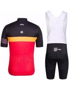 Conjunto corto de ciclismo SKY: comodidad y frescura para tus rutas 2