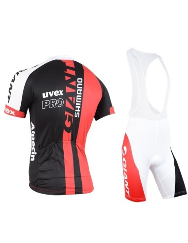 Conjunto corto de ciclismo Giant: comodidad y frescura para tus rutas