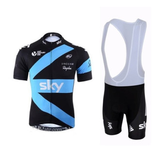 Conjunto de ciclismo SKY para disfrutar del verano en la bici
