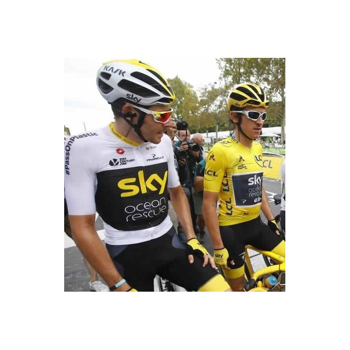 Conjunto de Ciclismo SKY: Comodidad y Estilo para tus Paseos de Verano