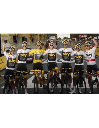 Conjunto de Ciclismo SKY: Comodidad y Estilo para tus Paseos de Verano