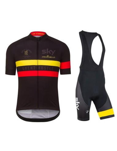 Equipación de ciclismo SKY: comodidad y estilo para tus rutas