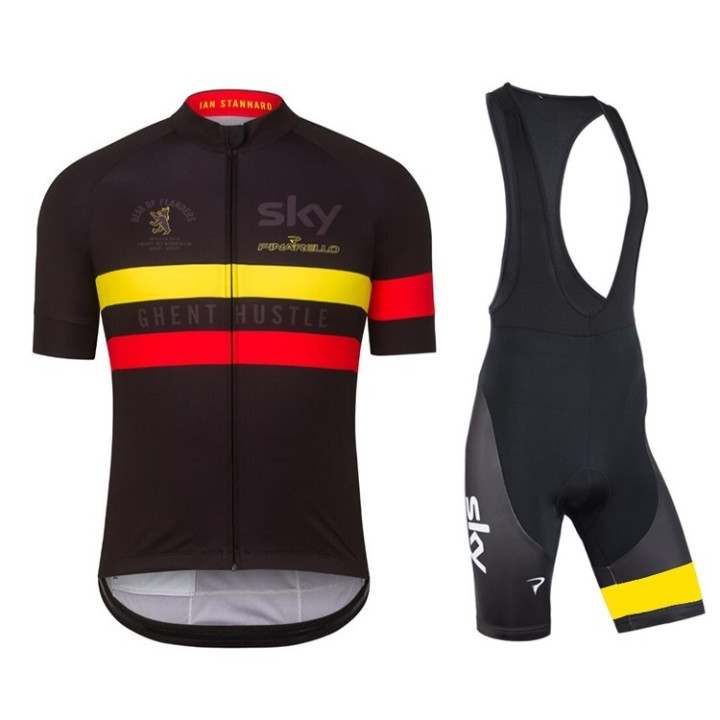 Equipación de ciclismo SKY: comodidad y estilo para tus rutas