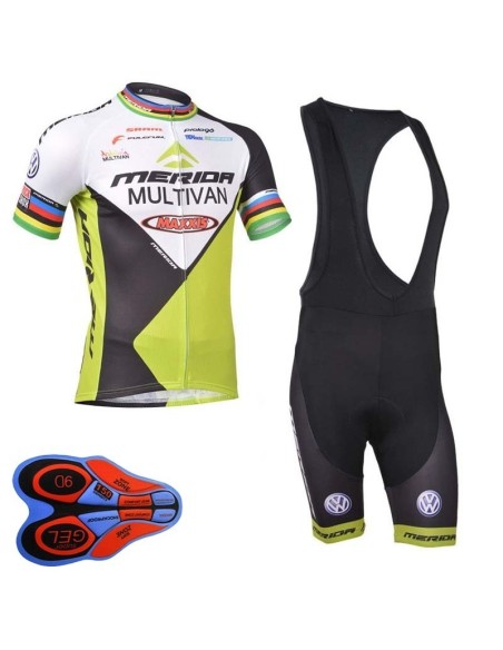 Conjunto corto de ciclismo Merida: comodidad y frescura para tus paseos