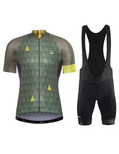 Conjunto corto de ciclismo Craft: comodidad y frescura para tus rutas de verano