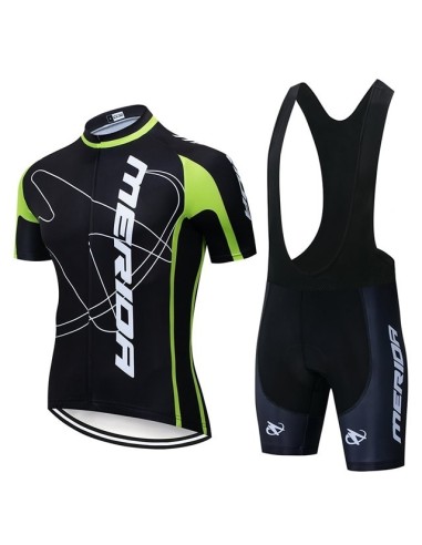 Conjunto de Ciclismo Corto Merida: Comodidad y Estilo para el Verano