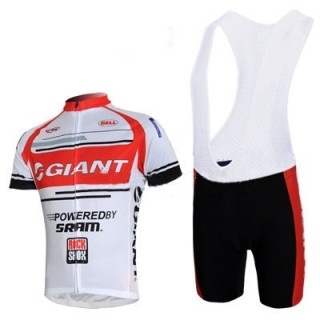 Conjunto de ciclismo corto Giant: comodidad y frescura para tus rutas