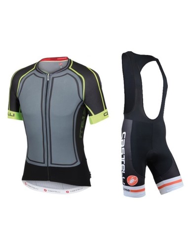 Descubre el conjunto corto de ciclismo Castelli que necesitas para este verano