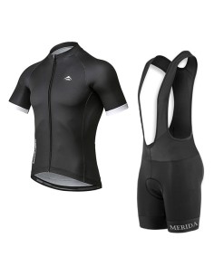 Conjunto de ciclismo Merida: comodidad y frescura para tus rutas