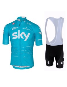 Equipación de ciclismo SKY: comodidad y frescura para tus paseos de verano