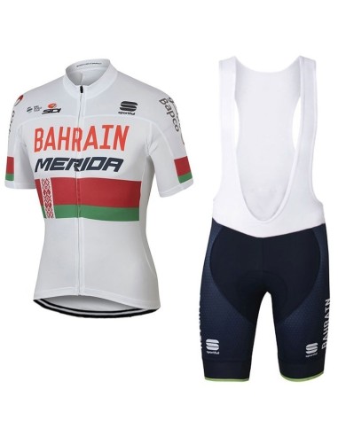 Conjunto corto de ciclismo Bahrain Merida para un verano cómodo y fresco
