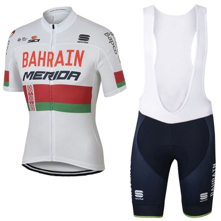 Conjunto corto de ciclismo Bahrain Merida para un verano cómodo y fresco