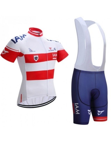 Equipación de ciclismo IAM: comodidad y estilo para tus paseos en verano