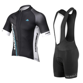 Conjunto de ciclismo Merida: comodidad y estilo para tus rutas