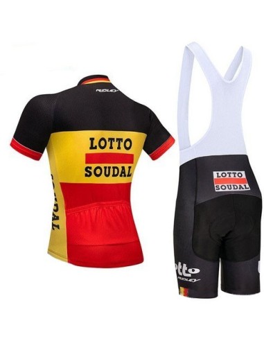 Conjunto corto de ciclismo Lotto: comodidad y frescura para tus rutas