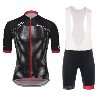 Conjunto de ciclismo corto Santini: comodidad y frescura para tus rutas