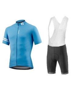 Conjunto de ciclismo Giant: comodidad y frescura para tus paseos de verano