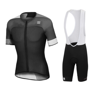 Conjunto corto de ciclismo Sportfull: comodidad y frescura para tus paseos