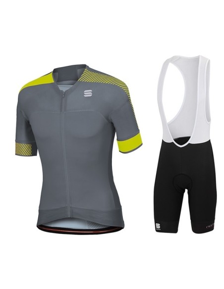 Conjunto corto de ciclismo Sportfull: comodidad y calidad para tus paseos