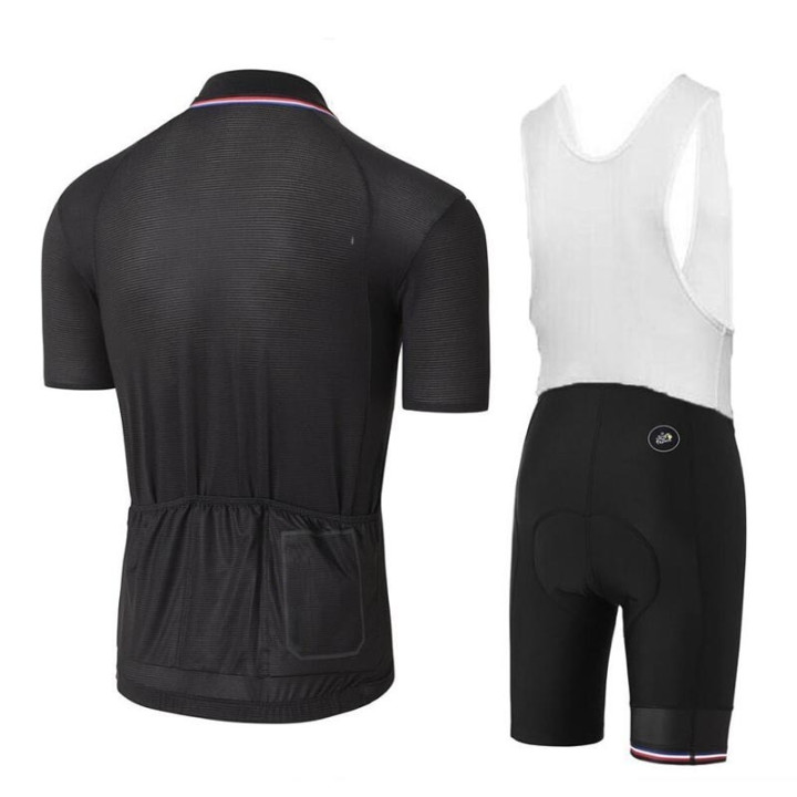 Conjunto corto de ciclismo Le Coq Sportif: comodidad y estilo para tus paseos
