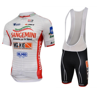 Equipación de ciclismo Sangemini: comodidad y frescura para tus rutas
