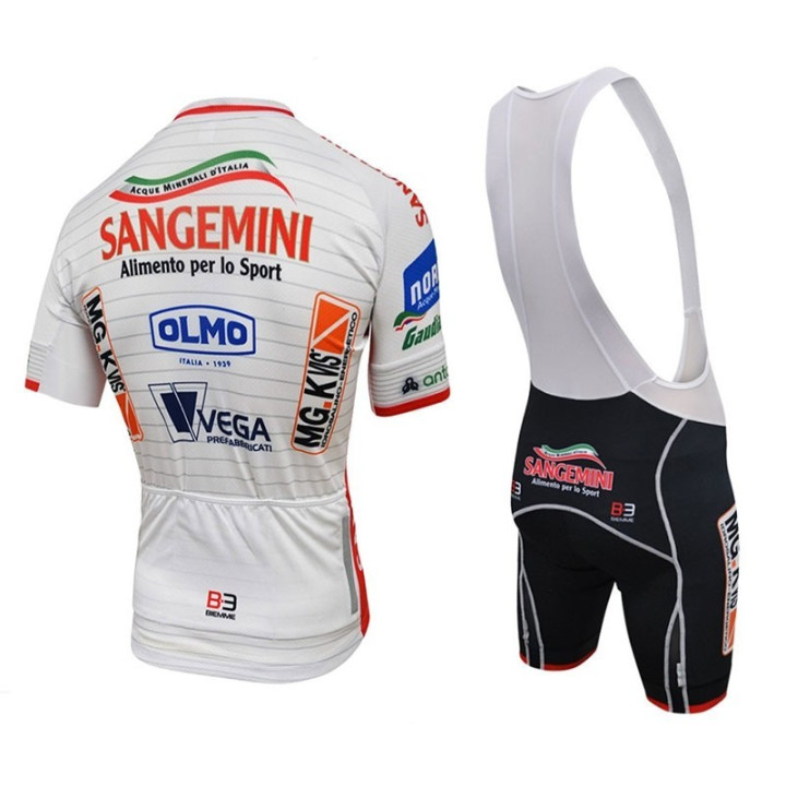 Equipación de ciclismo Sangemini: comodidad y frescura para tus rutas