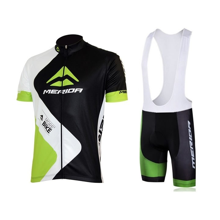 Conjunto corto de ciclismo Merida: comodidad y calidad para tus paseos de verano