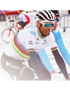 Conjunto de Ciclismo Movistar: Comodidad y Estilo para tus Rutas 2