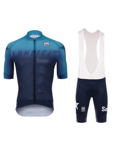 Conjunto de ciclismo Santini: comodidad y estilo para tus paseos de verano