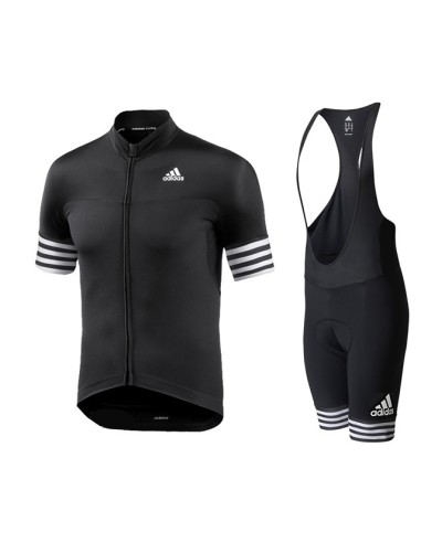 Conjunto corto de ciclismo Adidas: comodidad y estilo para tus paseos