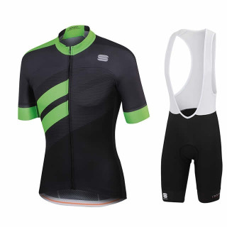 Conjunto corto de ciclismo Sportfull: comodidad y calidad para tus paseos