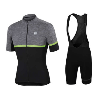 Conjunto corto de ciclismo Sportfull para un verano cómodo y fresco