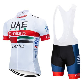 Conjunto Corto de Ciclismo UAE Team Emirates: Comodidad y Estilo para el Verano