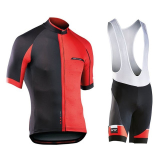 Conjunto corto de ciclismo Northwave: comodidad y estilo para tus rutas