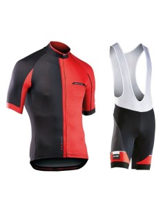 Conjunto corto de ciclismo Northwave: comodidad y estilo para tus rutas