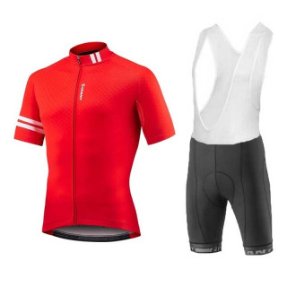 Conjunto corto de ciclismo Giant: comodidad y calidad para tus paseos