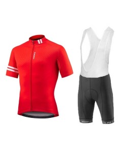 Conjunto corto de ciclismo Giant: comodidad y calidad para tus paseos