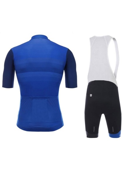 Conjunto de ciclismo Santini: comodidad y frescura para tus rutas