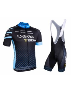 Conjunto corto de ciclismo Canyon: comodidad y frescura para tus rutas