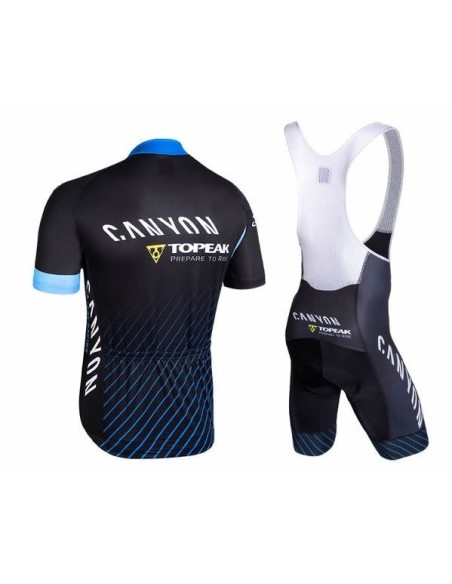 Conjunto corto de ciclismo Canyon: comodidad y frescura para tus rutas