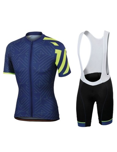 Conjunto corto de ciclismo Sportfull: comodidad y frescura para tus aventuras en bicicleta