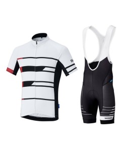 Equipación de ciclismo Shimano: comodidad y estilo para tus rutas en verano