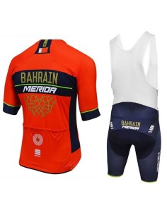 Equipación de ciclismo Merida: comodidad y estilo para tus rutas este verano 2