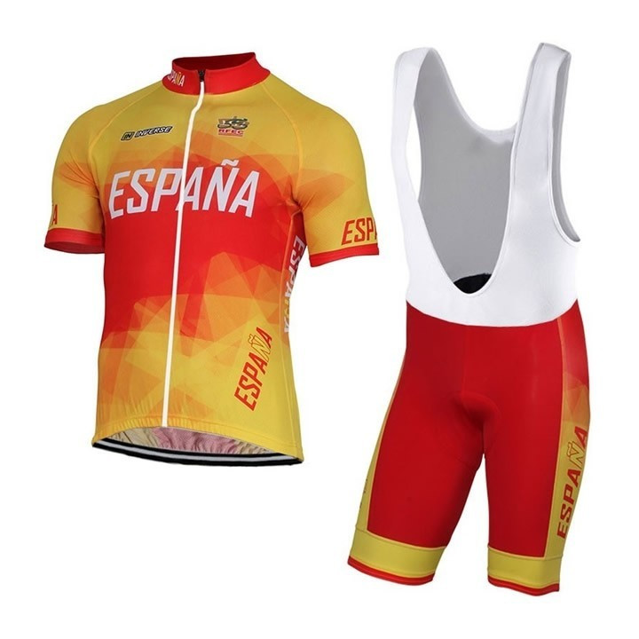 Conjunto de ciclismo corto en España: comodidad y frescura para tus paseos